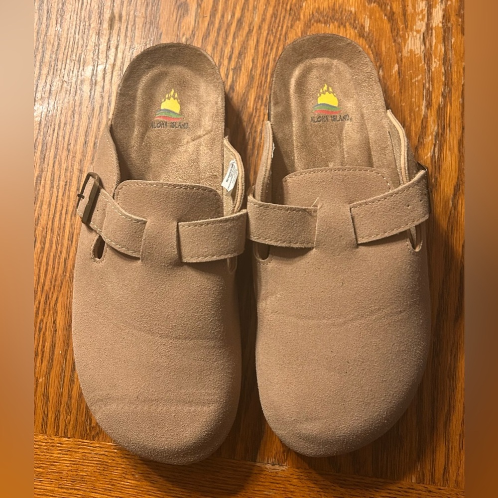 Women’s Clogs